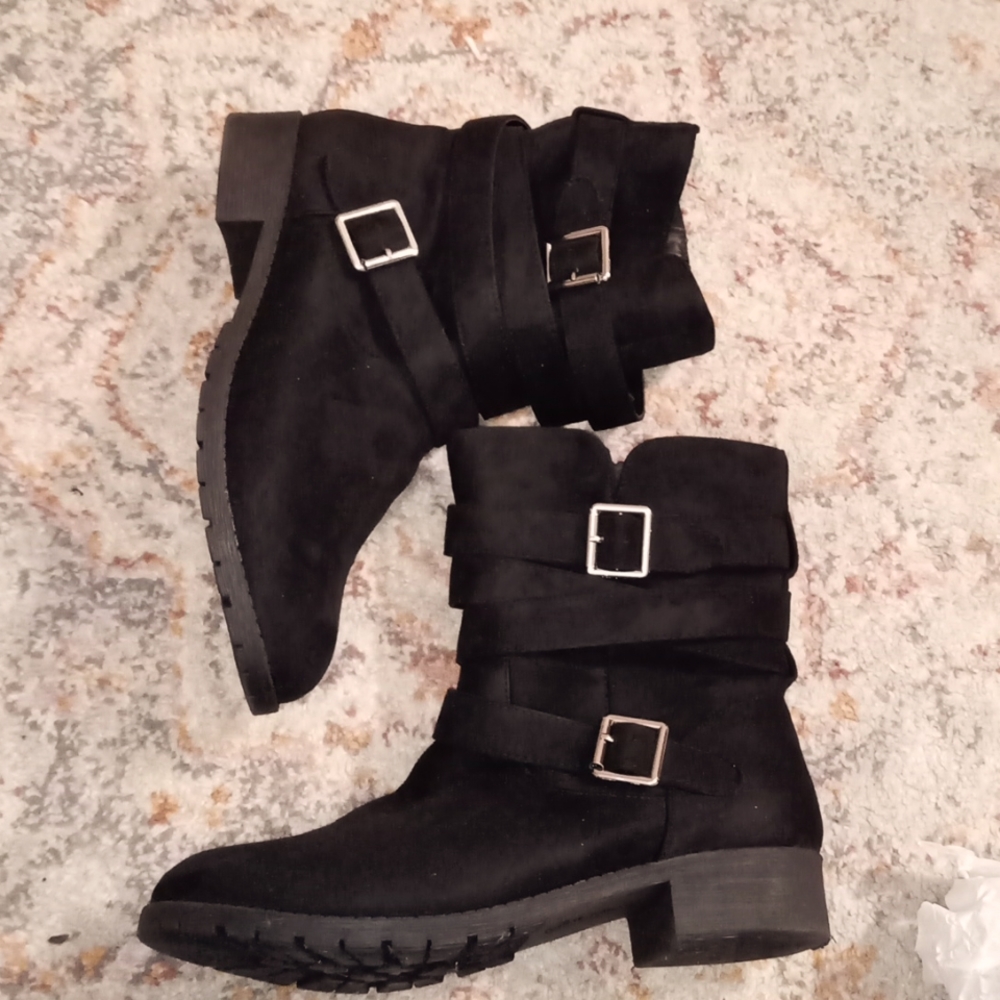 FAUX SUEDE BOOTS